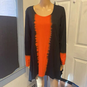 New DG2 by Diane Gilman Top Sz L Black Orange Asymmetrical Flowy Swing Grunge